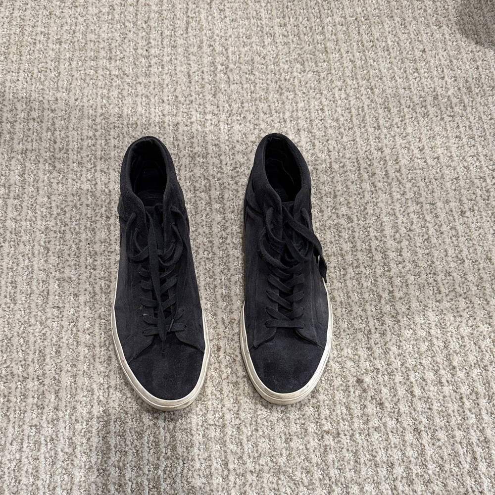 Vince Men's Navy Suede Sneakers